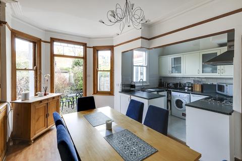11 Outram Road, London, N22 7AB