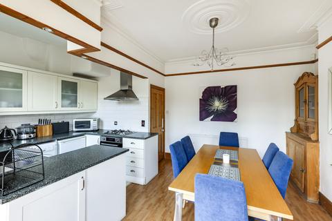 11 Outram Road, London, N22 7AB