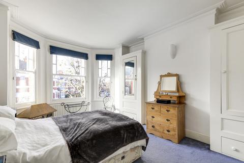 11 Outram Road, London, N22 7AB