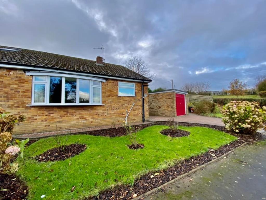 Rocks Lane Close, Burniston, Scarborough 2 bed semidetached bungalow