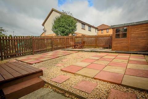 3 bedroom semi-detached house to rent, Waverley Crescent, Livingston, EH54