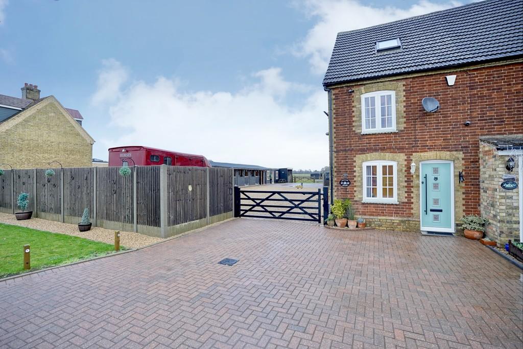 Heath Road, Gamlingay 3 bed end of terrace house £625,000