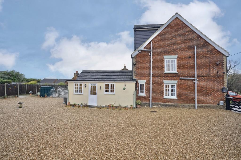 Heath Road, Gamlingay 3 bed end of terrace house £625,000