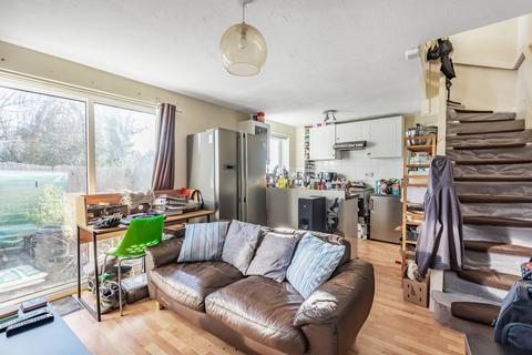 4 Redwood Way, Barnet, EN5 2RT