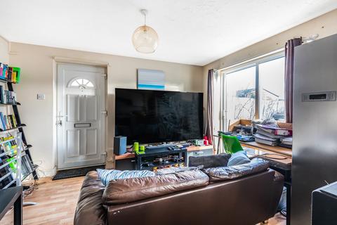 4 Redwood Way, Barnet, EN5 2RT
