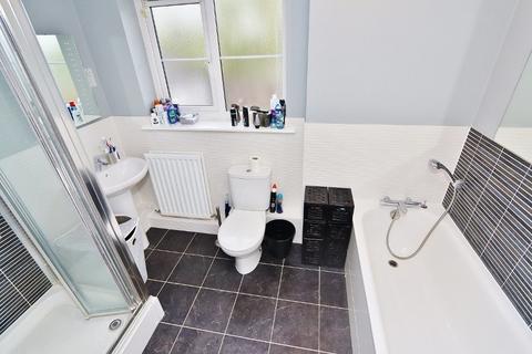 115 Blenheim Square, North Weald, Epping, CM16 6FQ