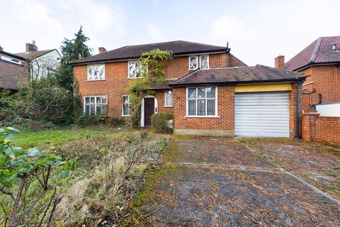 25 Warren Road, Ickenham, Uxbridge, UB10 8AA