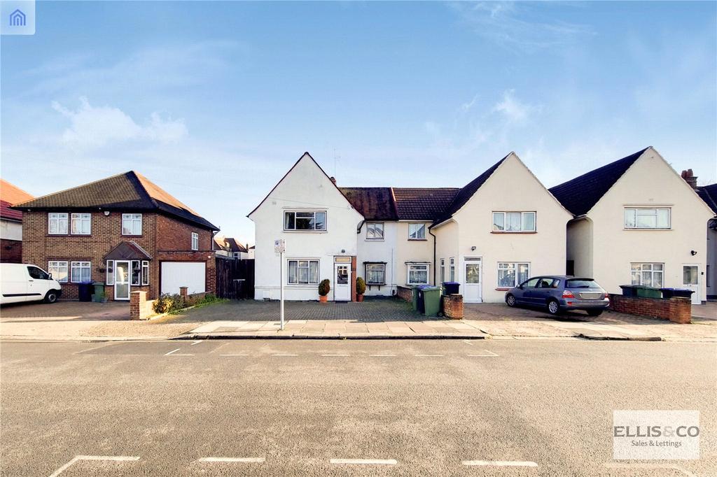 Scarle Road, Wembley, HA0 3 bed semidetached house £745,000