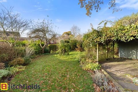 89 Willifield Way, London, NW11 6YH