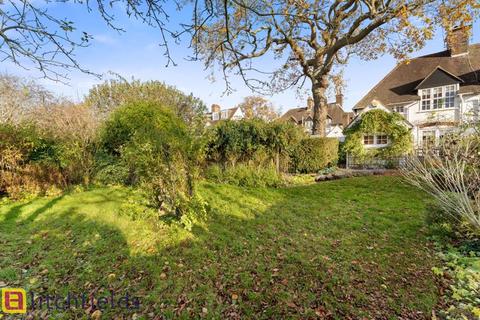 89 Willifield Way, London, NW11 6YH