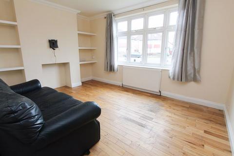 2 bedroom ground floor flat to rent, Ruislip Road, Greenford