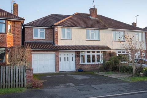 4 bedroom semi-detached house to rent, Rushington