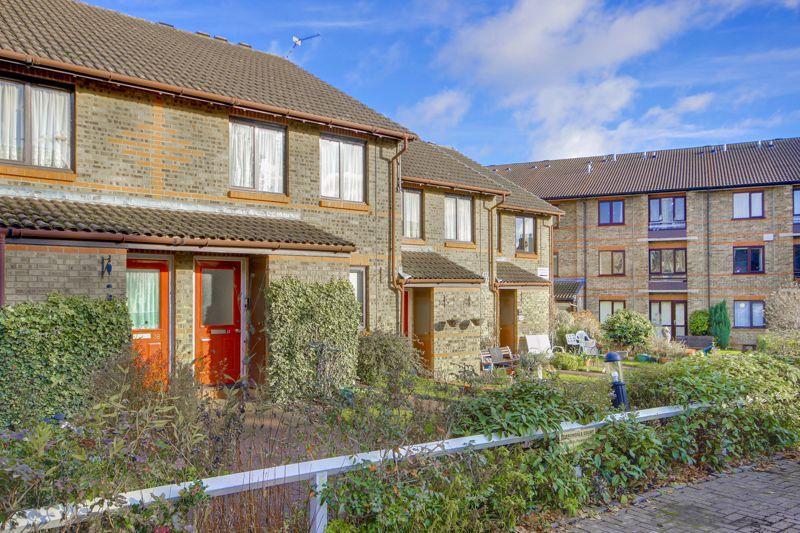 Gordon Hill, Enfield 1 bed apartment £185,000