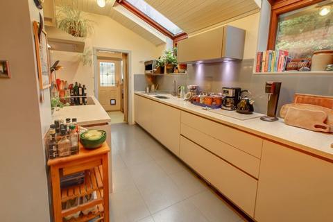 57 Birchy Barton Hill, Exeter, EX1 3EX