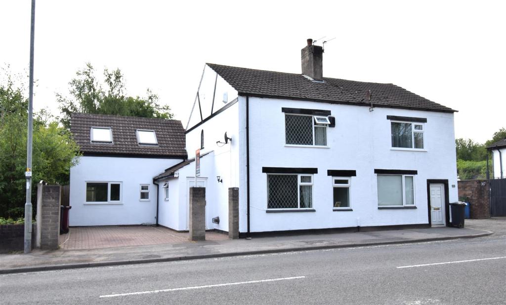 Chorley Road, Westhoughton, Bolton 3 bed semidetached house £169,995