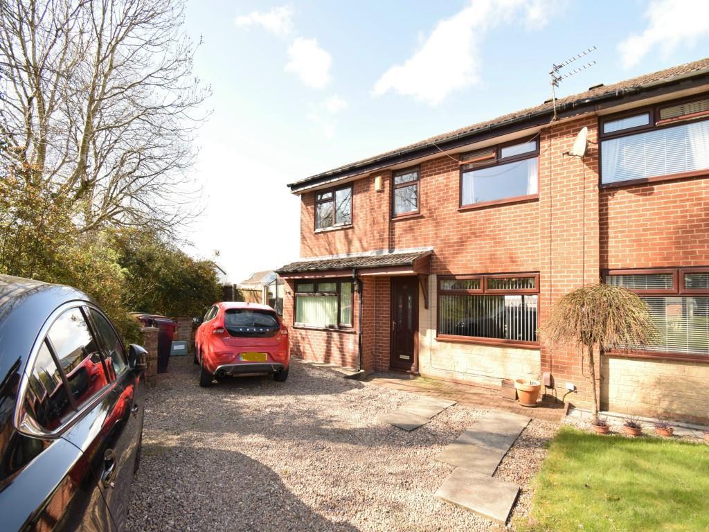 Collingwood Way, Westhoughton, Bolton 4 bed semidetached house £215,000