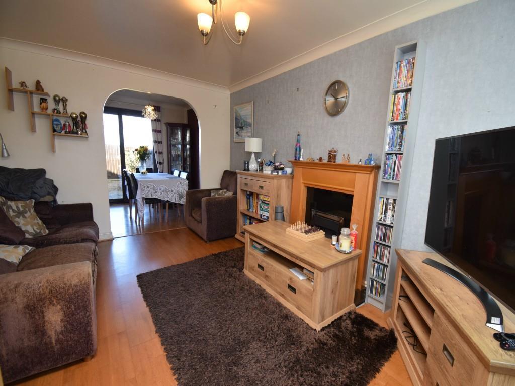 Collingwood Way, Westhoughton, Bolton 4 bed semidetached house £215,000