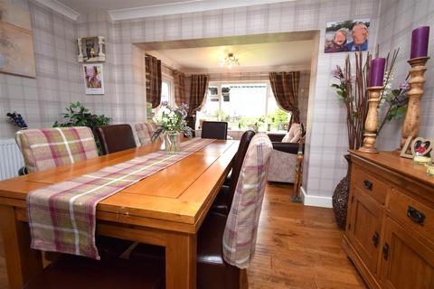 9 Daisy Hall Drive, Westhoughton, Bolton, BL5 2SA