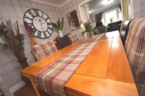 9 Daisy Hall Drive, Westhoughton, Bolton, BL5 2SA