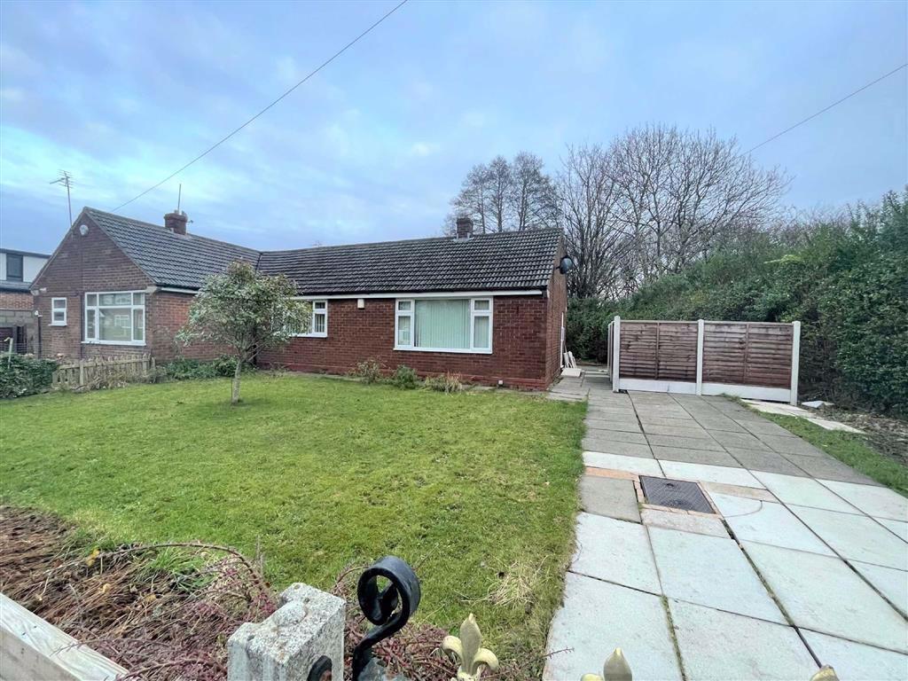Timperley Lane, Leigh 2 bed semidetached bungalow £199,950