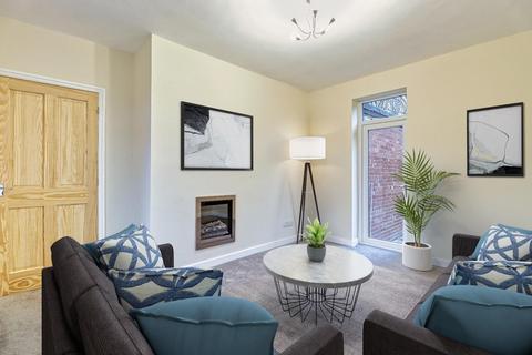 105 Broadway, Horsforth, Leeds, LS18 4HL