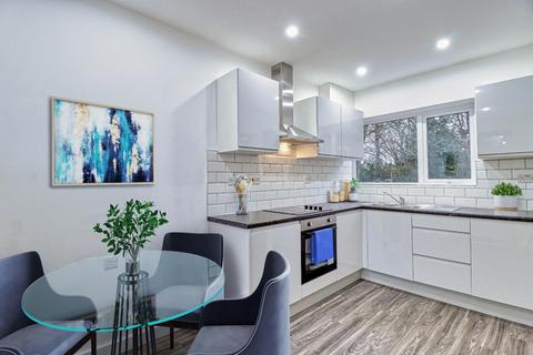 105 Broadway, Horsforth, Leeds, LS18 4HL