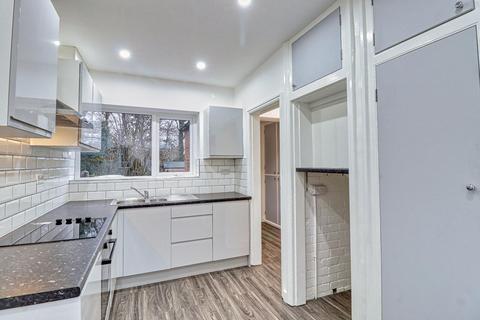 105 Broadway, Horsforth, Leeds, LS18 4HL