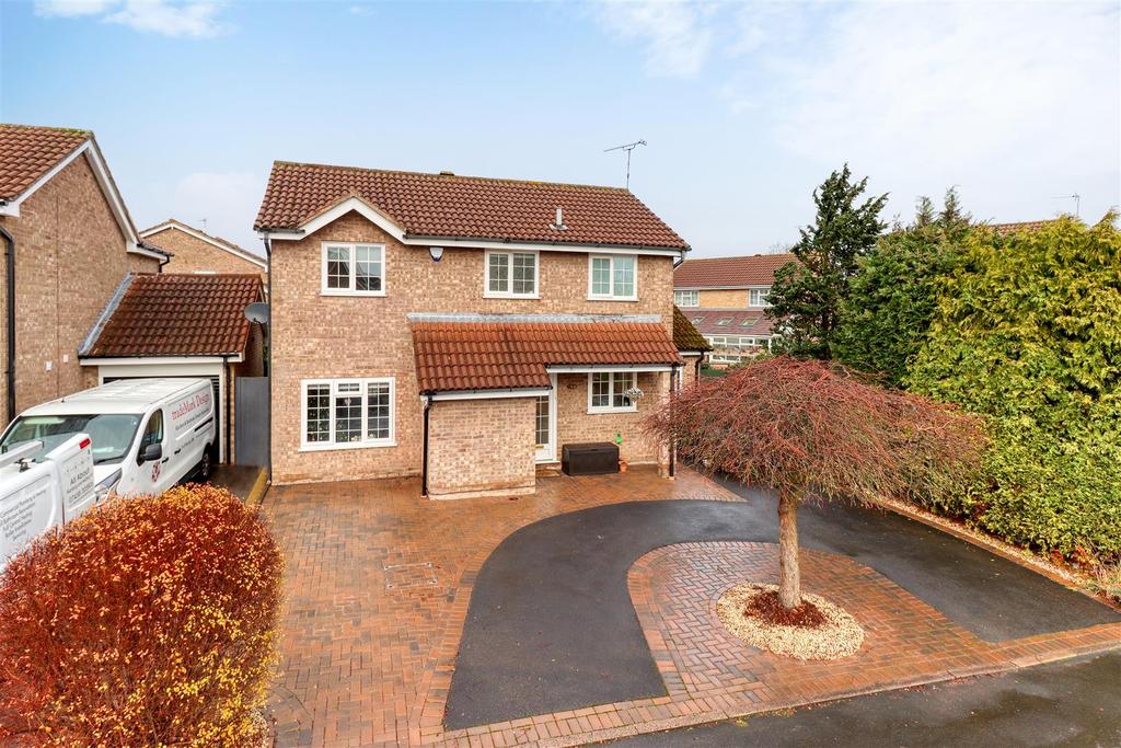 Kent Drive, Hinckley 3 bed detached house £349,950
