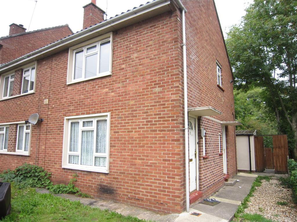 Berkeley Close, Bristol 2 bed apartment £850 pcm (£196 pw)