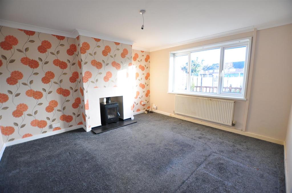 Howley Grange Road, Halesowen 3 bed semidetached house £230,000