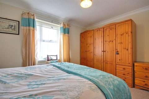 2 bedroom apartment for sale - Tudor court Beverley Road, Willerby, Hull