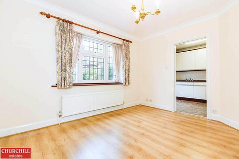 18 Roding View, Buckhurst Hill, IG9 6AQ