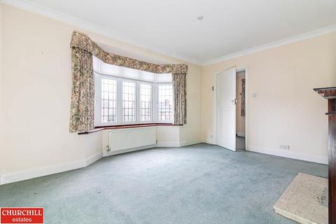 18 Roding View, Buckhurst Hill, IG9 6AQ