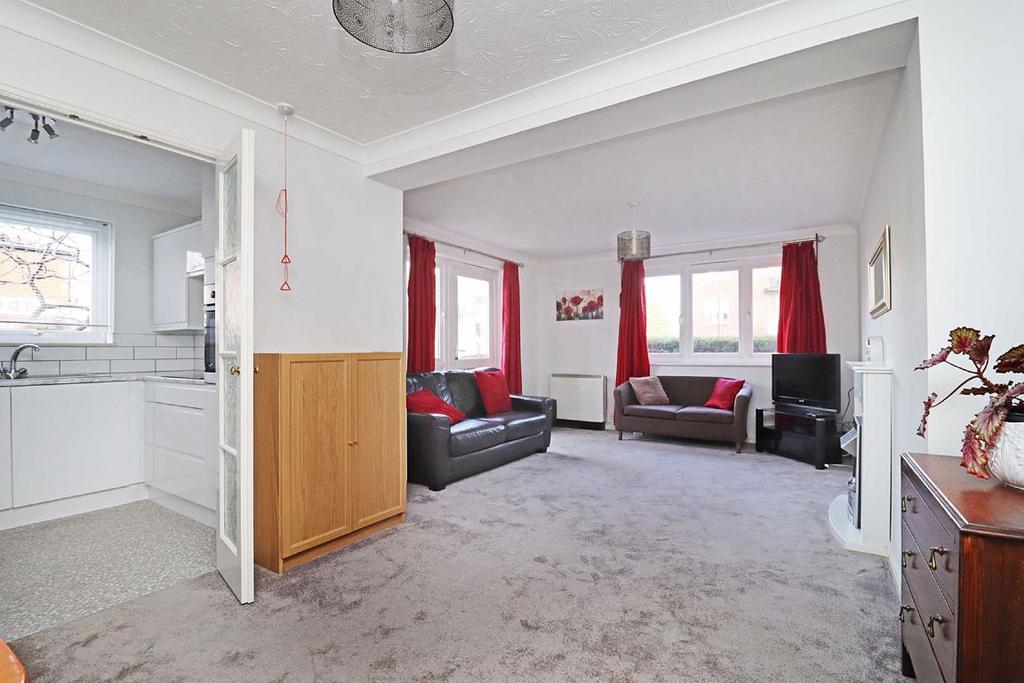 Howard Court, Timperley, Cheshire 2 bed retirement property £170,000