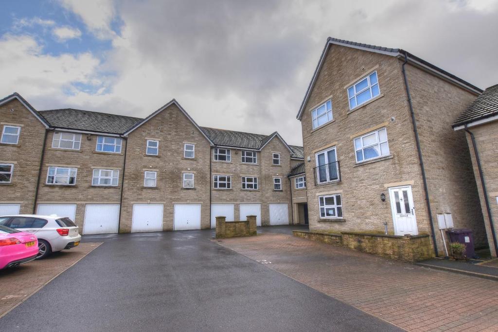 Clifton Square, Burnley 2 bed apartment £90,000