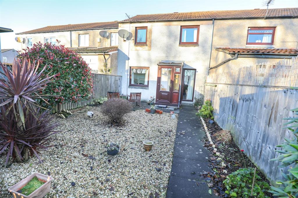 Cluny Place, Glenrothes 2 bed terraced house £77,995 Cluny Place, Glenrothes 2 bed terraced house £77,995
