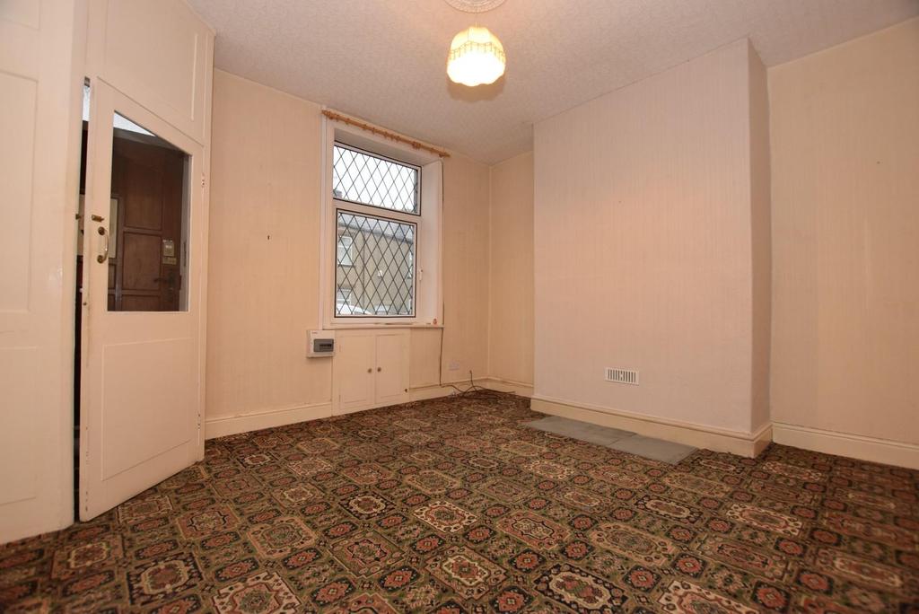 Avondale Street, Colne 3 bed terraced house £109,000