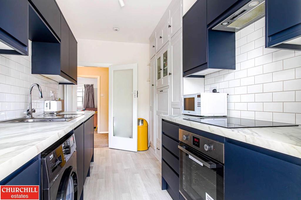 Kitchen3.jpg