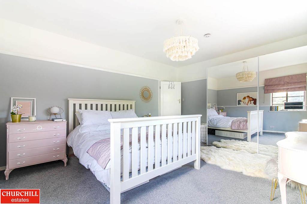 Bed1b.jpg