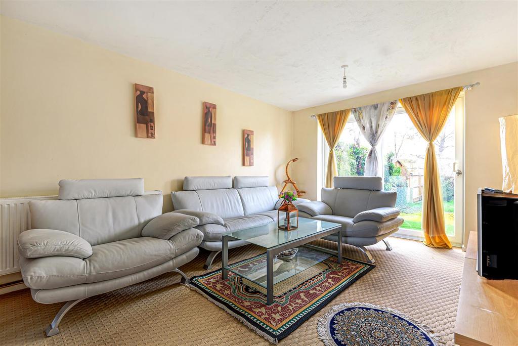 Curtis Road, Epsom 3 bed terraced house £450,000