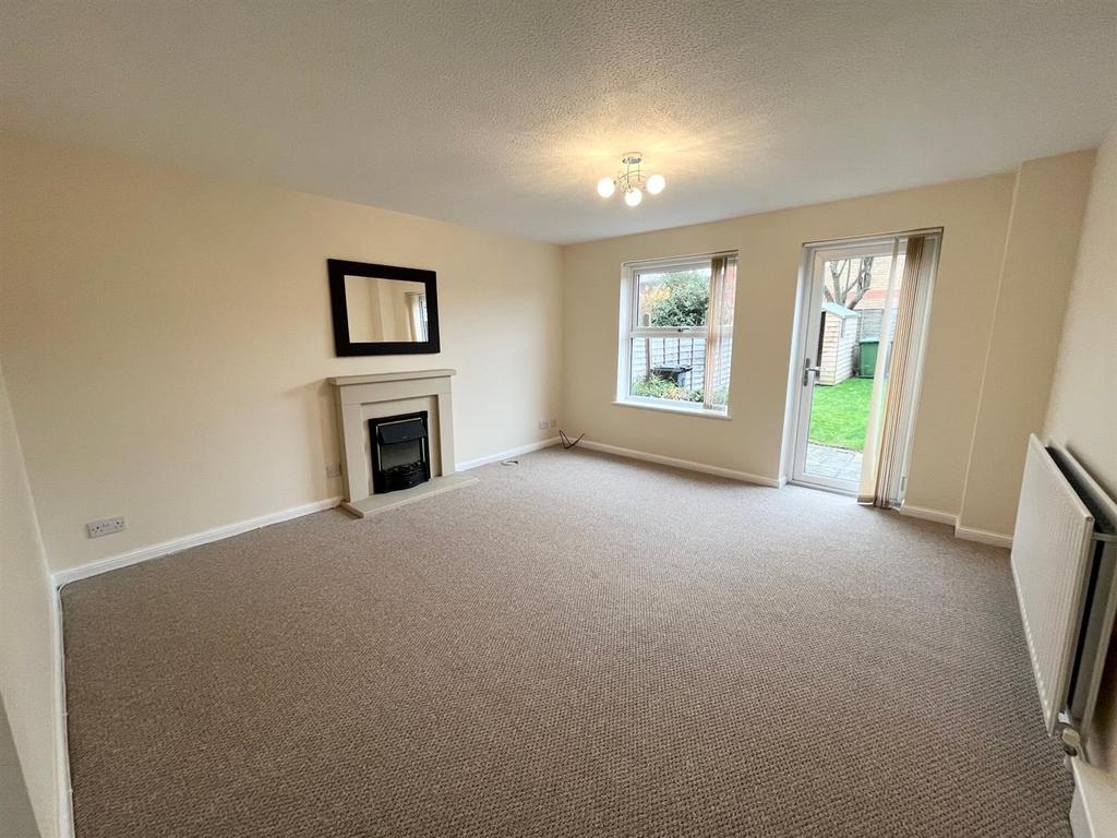 Alderminster Road, Solihull 2 bed house £950 pcm (£219 pw)