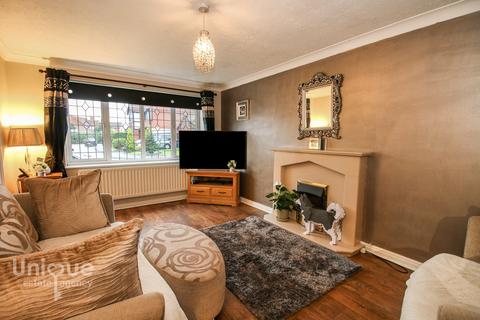 12 Cathrow Way, Thornton-cleveleys, FY5 5NG