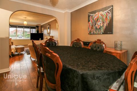 12 Cathrow Way, Thornton-cleveleys, FY5 5NG