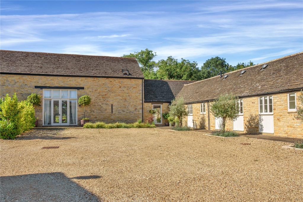 Potters Barn, 3A Middle Street, Elton, Peterborough, PE8 5 bed detached