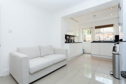 1 bedroom apartment to rent, Tomlins Grove, London, E3