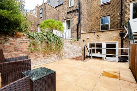 1 bedroom apartment to rent, Tomlins Grove, London, E3