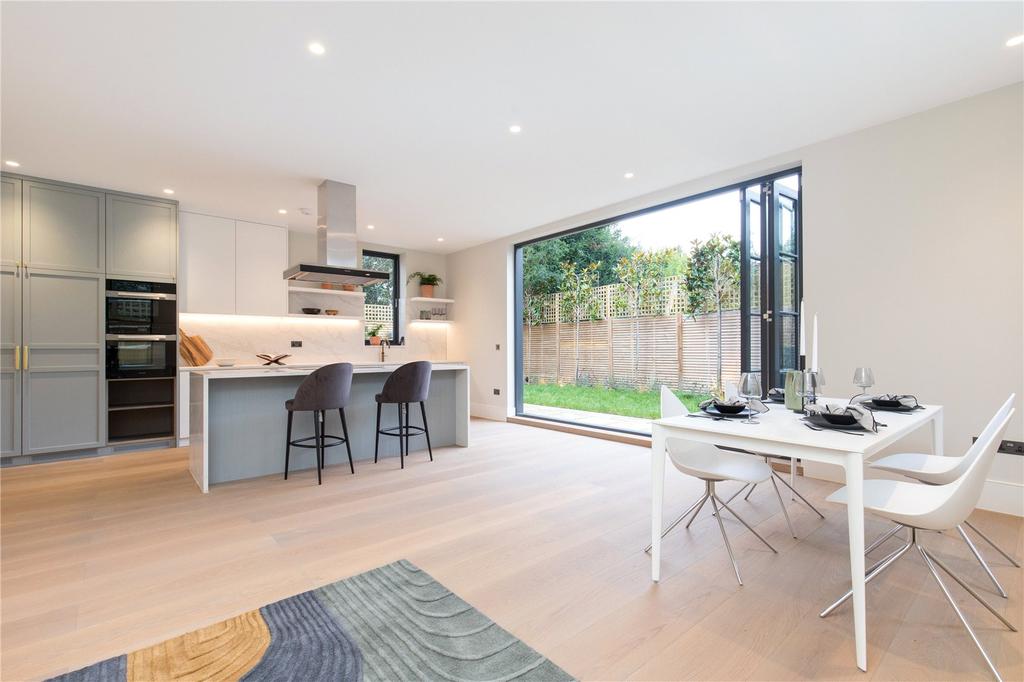 Kitchen/Dining