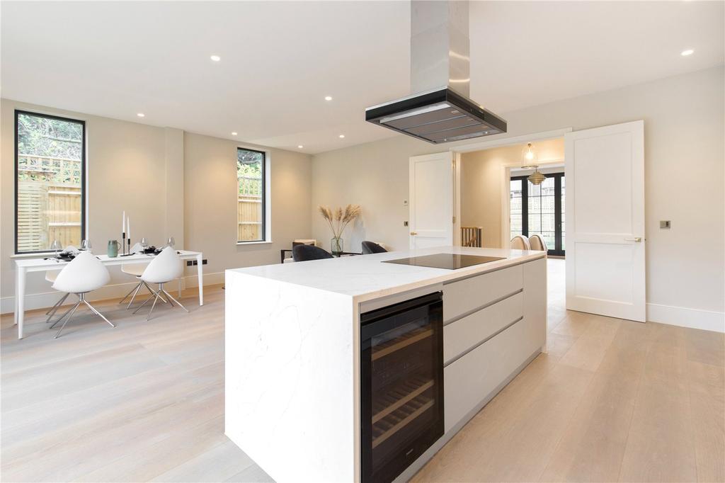 Kitchen/Dining