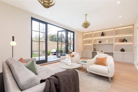 12 High Cedar Drive, London, SW20 0NU