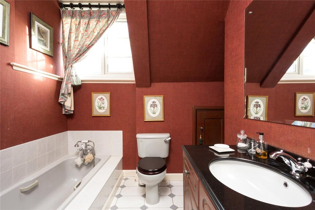 Apt 6 Bathroom
